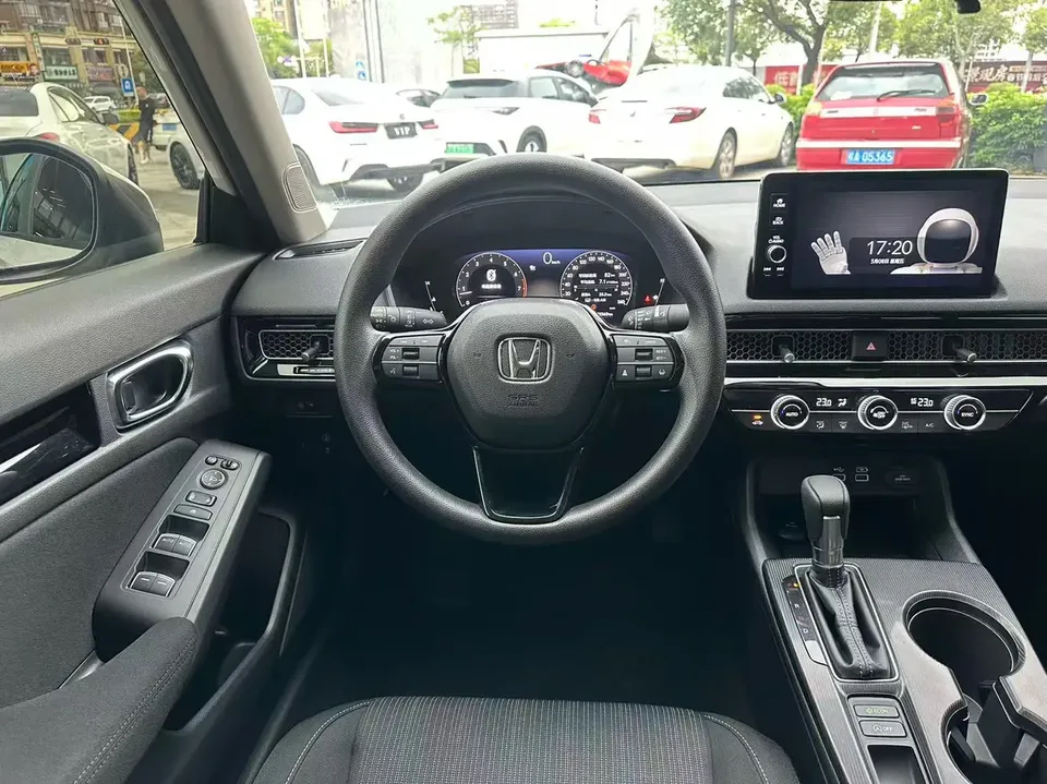 Honda CIVIC Civic 240TURBO CVT Dynamic C-position Customer Special Edition 2023 — миниатюра 5