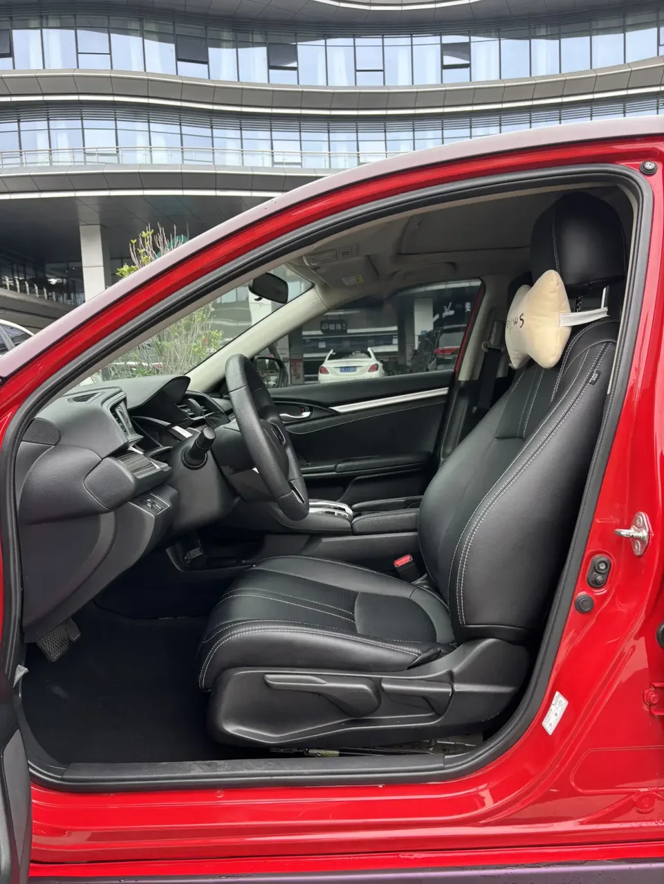 Honda CIVIC 2022 Civic 240TURBO CVT Dynamic Edition 2022 — миниатюра 5