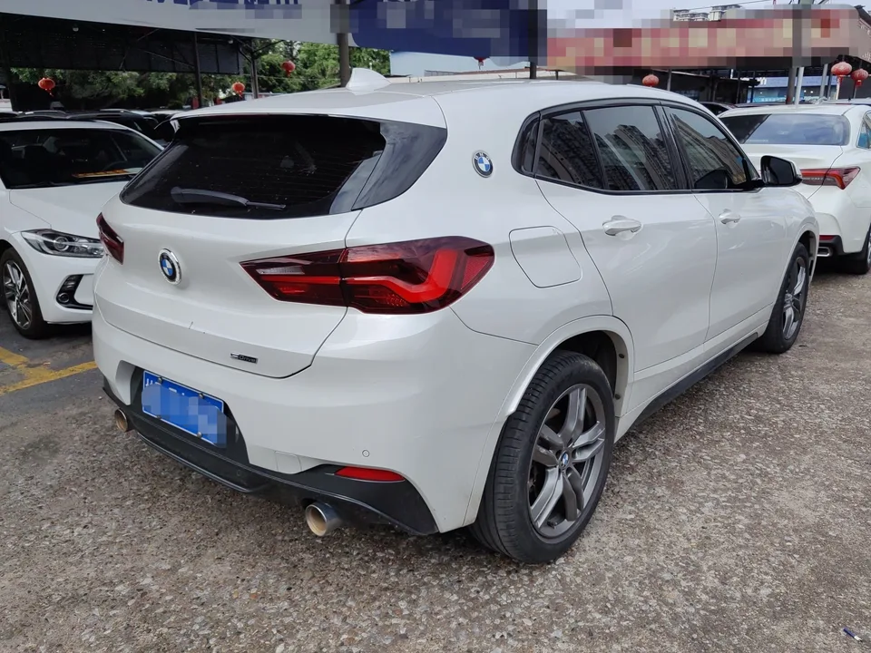 BMW X2 sDrive25i M Sport Package 2022 — миниатюра 2