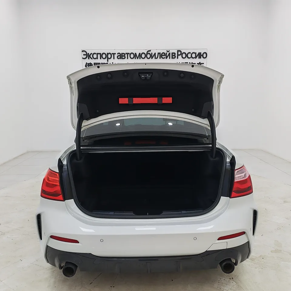 BMW 1 Series facelift 120i M Sport Night Edition 2022 — миниатюра 3