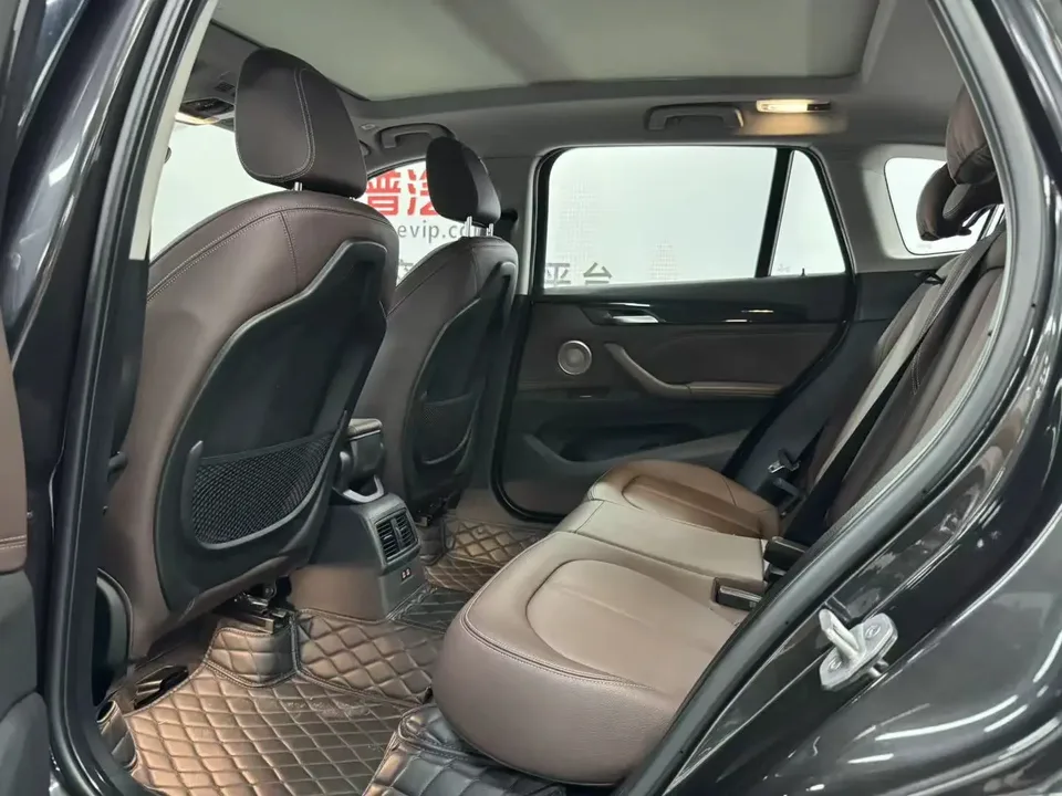 BMW X1 BMW X1 2022 sDrive20Li Exclusive Model 2022 — миниатюра 4