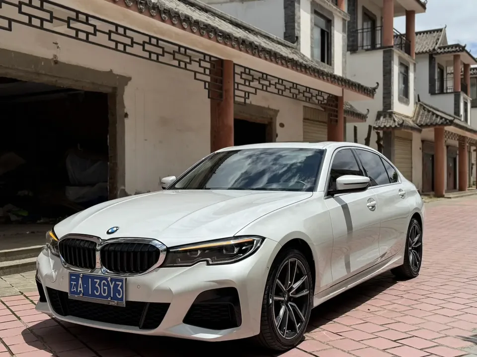 BMW 3 Series 2022