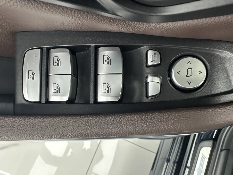 BMW 3 Series BMW 3 Series 2023 320Li M Sport Package 2023 — миниатюра 5