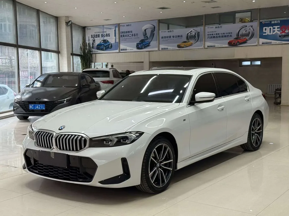 BMW 3 Series 2023