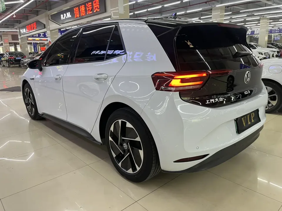 Volkswagen ID.3 Volkswagen ID.3 2023 Pure Smart Edition 2023 — миниатюра 2