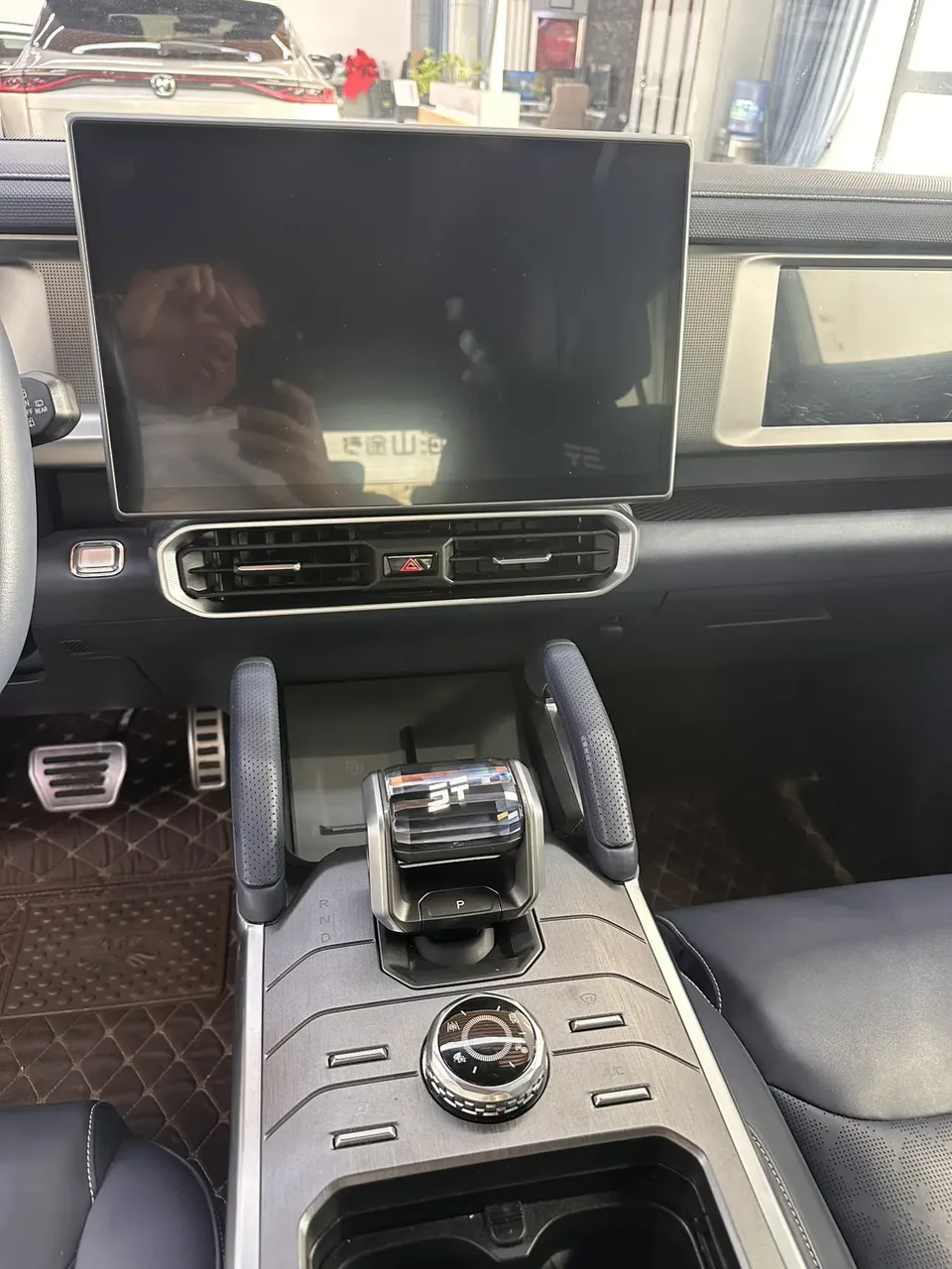 Jietu Shanhai Jetour Traveler C-DM 1.5TD DHT 208km 2WD Mountain Edition 2024 — миниатюра 4