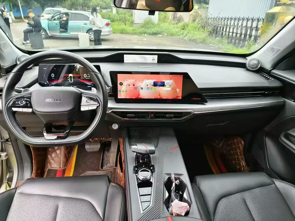 Oshan Changan Auchan Z6 Blue Whale 1.5T DCT smart collar model 2022 — миниатюра 5
