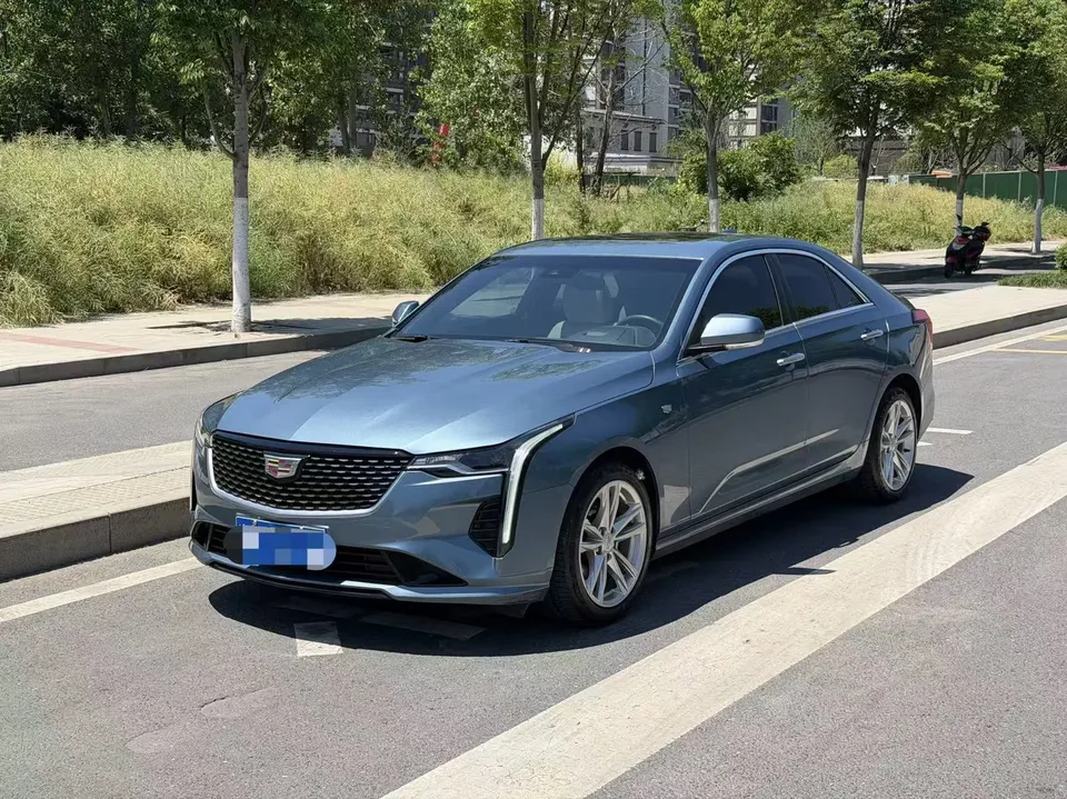 Cadillac CT4 2023