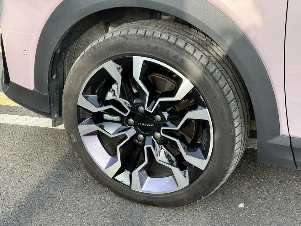 Lynk & Co 06 Lynk & Co 06 2023 Remix 1.5T Shero 2024 — миниатюра 4
