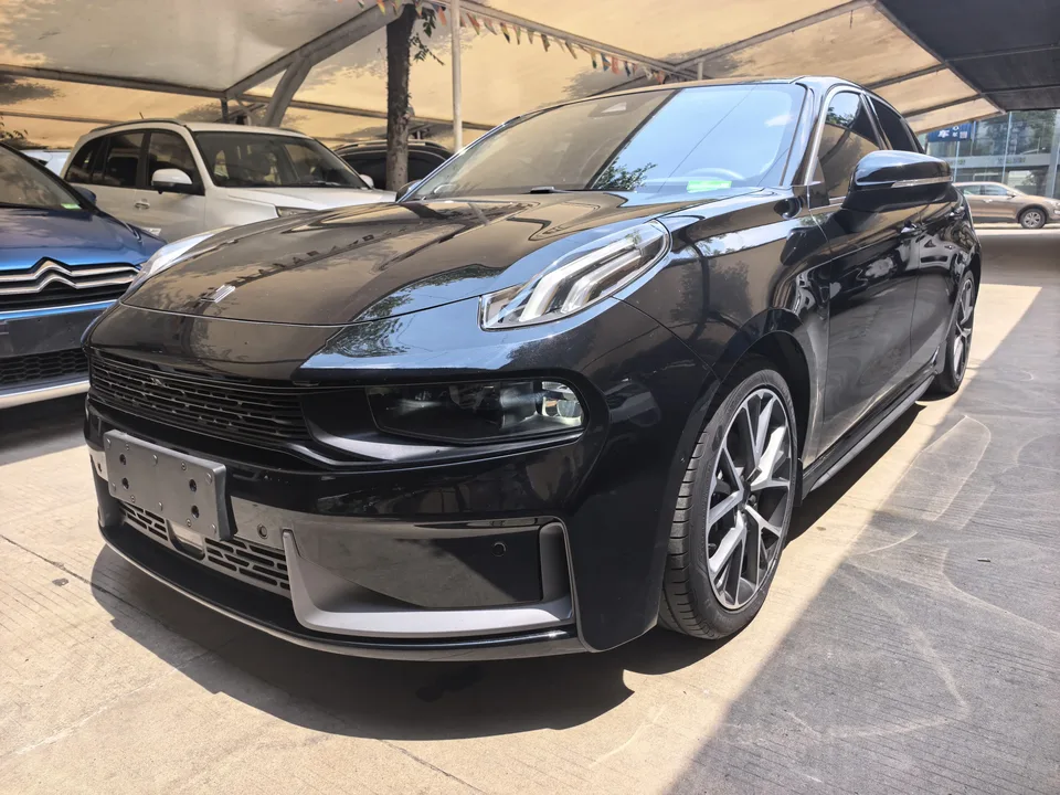 Lynk & Co 03 2022
