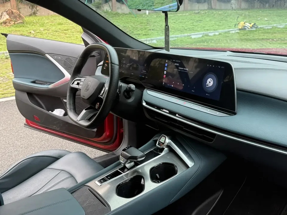 MG 7 2.0T Automatic Beauty Hunter Premium Edition 2023 — миниатюра 3