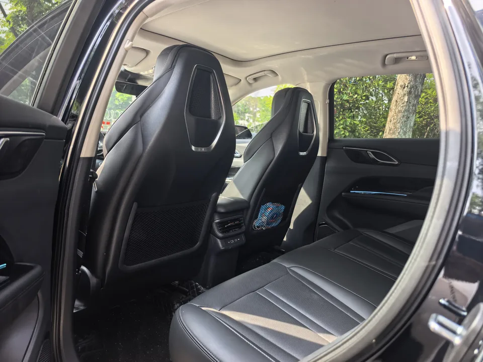 Hongqi HS3 PHEV 115km Jinwei Edition 2025 — миниатюра 5