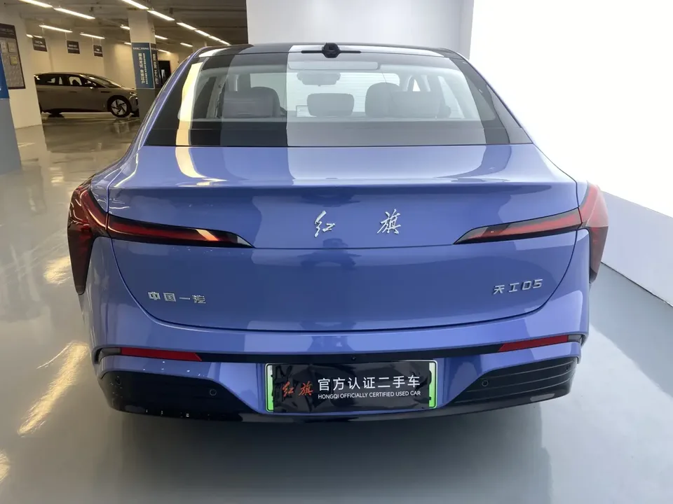 Hongqi Red Flag Tiangong 05 750 Smart Edition 2025 — миниатюра 4