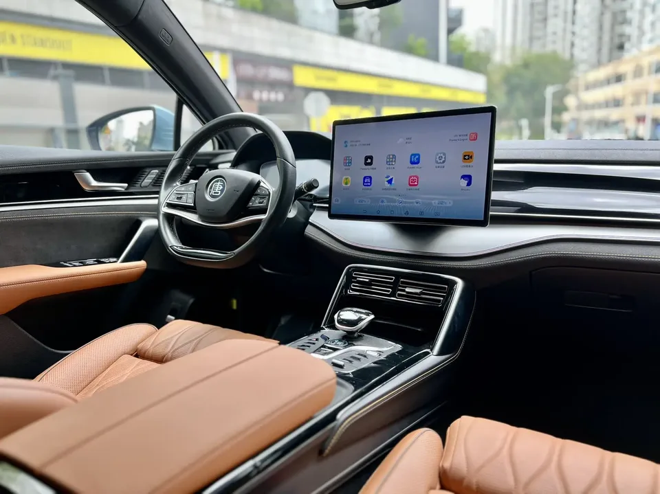 BYD Tang DM DM-i Champion Edition 112KM Premium Edition 2023 — миниатюра 5