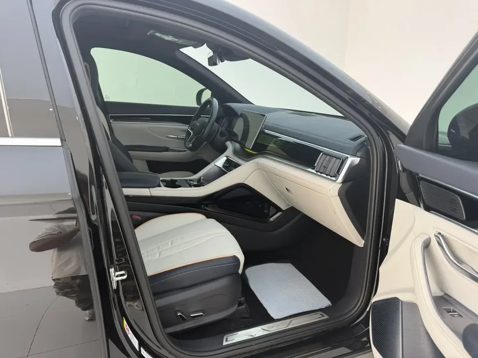 BYD Song PLUS EV Champion Edition 520KM Luxury Model 2024 — миниатюра 5