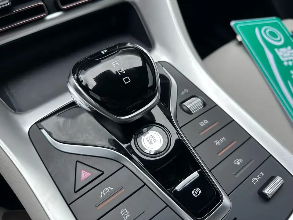 BYD Song Pro DM Song Pro DM 2022 DM-i 110km Flagship 2023 — миниатюра 5