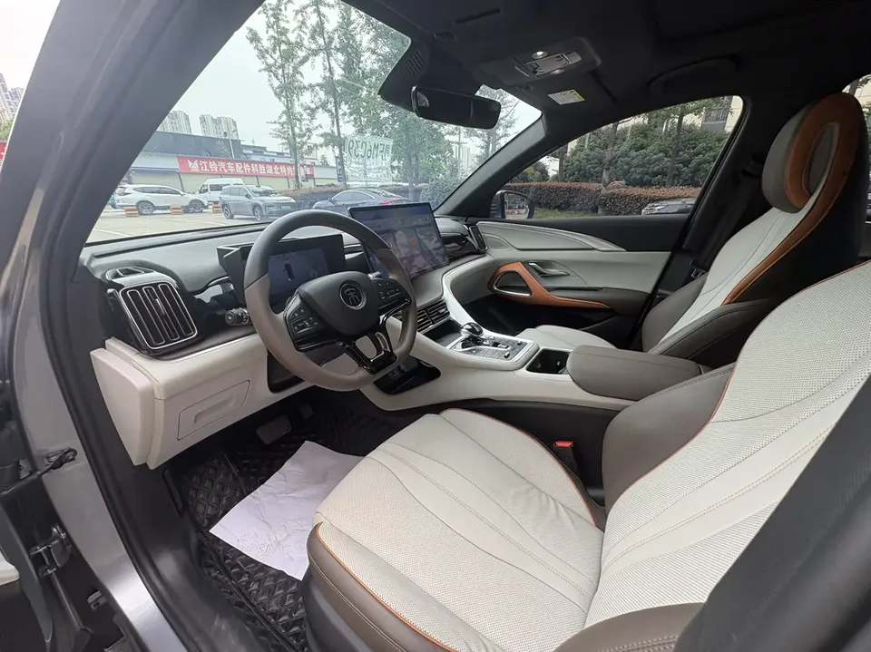 BYD Song Pro DM Song Pro DM 2022 DM-i 110km Flagship Pro 2022 — миниатюра 3