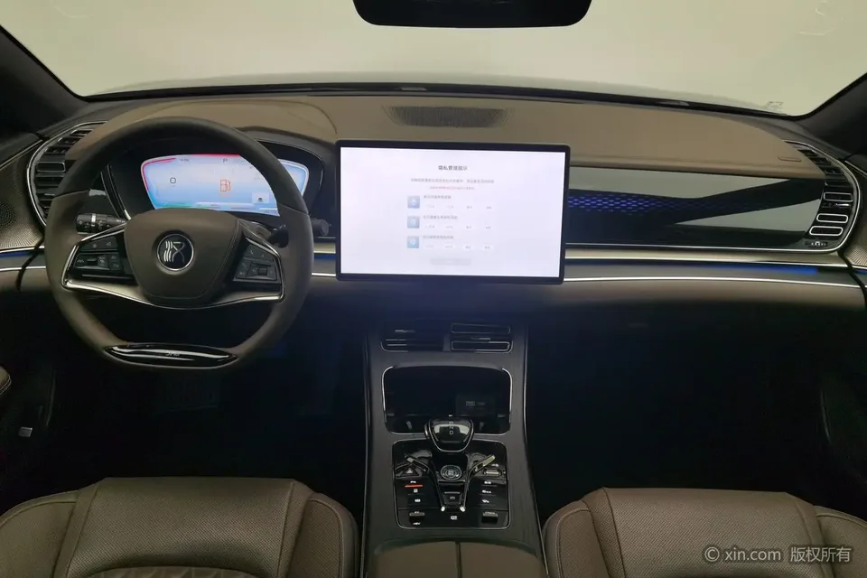 BYD Han DM DM-i 121KM Premium Edition 2022 — миниатюра 2