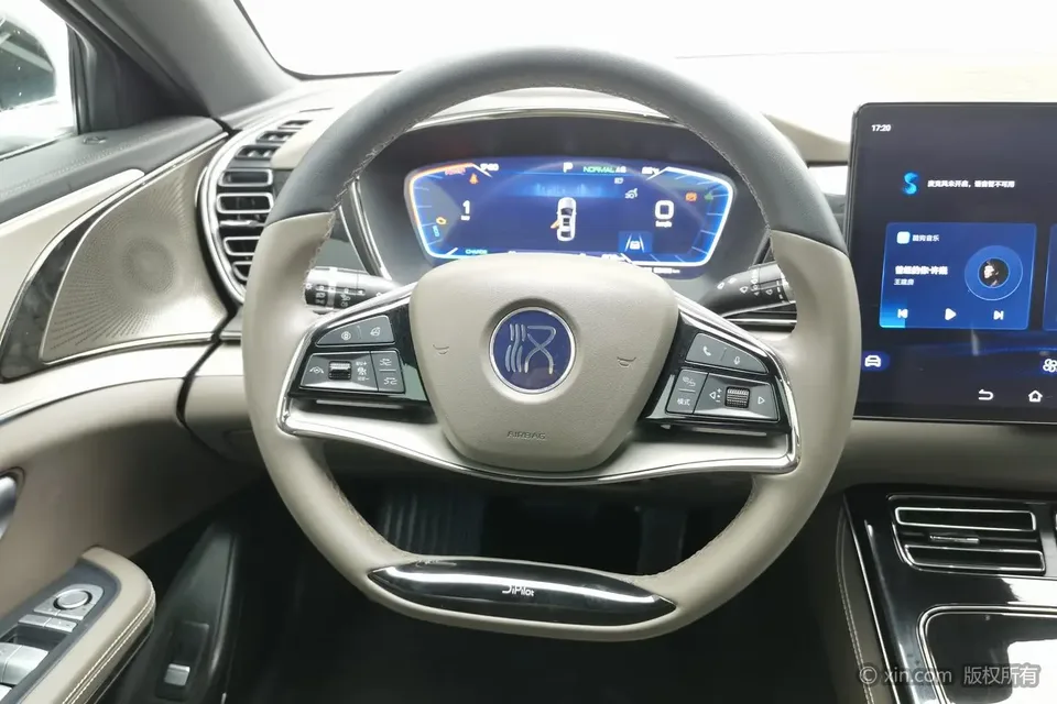 BYD Han DM DM-i Champion Edition 121KM Premium Edition 2023 — миниатюра 3