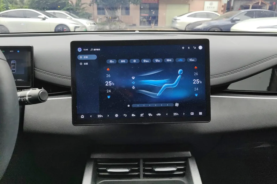 BYD Seal 06DM Intelligent Driving Edition DM-i 80KM Luxury Edition 2025 — миниатюра 4