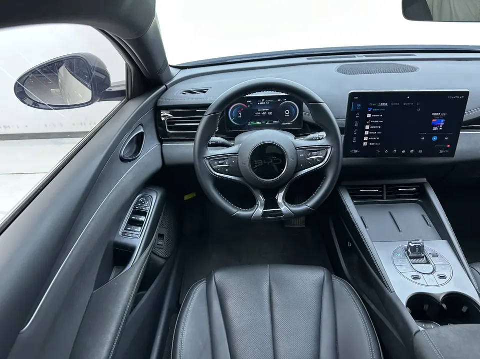 BYD Seal 06DM DM-i 120KM Premium Edition 2024 — thumbnail 3