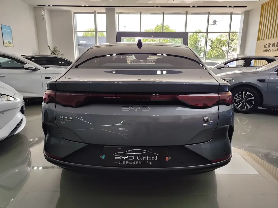 BYD Qin L EV 545km Surpassing Edition 2025 — миниатюра 2