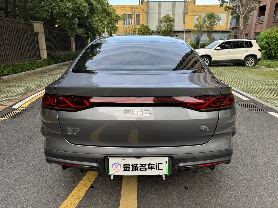 BYD Qin L DM DM-i 120KM Excellence Edition 2024 — миниатюра 2