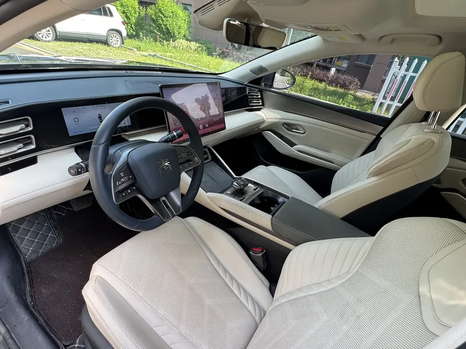 BYD Qin L DM DM-i 120KM Excellence Edition 2024 — миниатюра 5