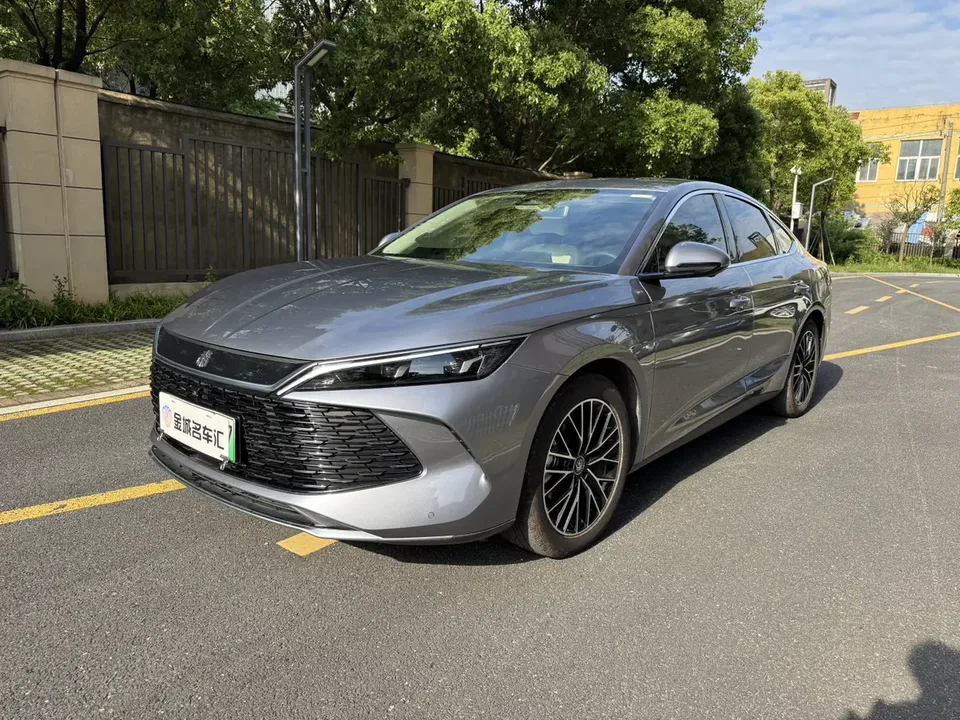 BYD Qin L DM 2024