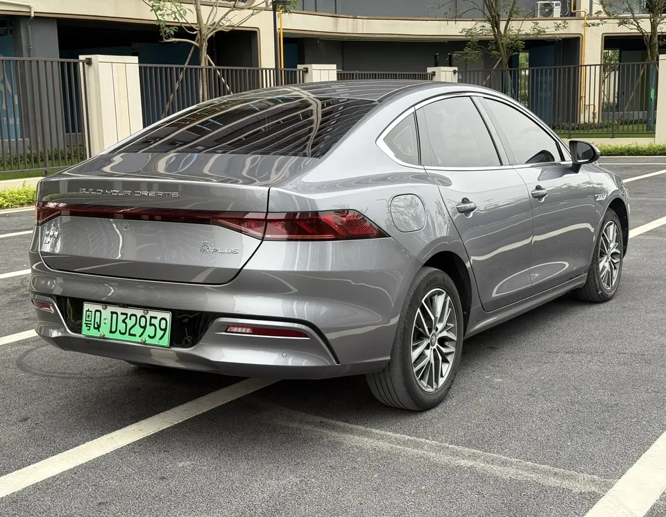 BYD Qin PLUS EV Qin PLUS EV 2021 400KM Luxury Edition 2023 — thumbnail 2