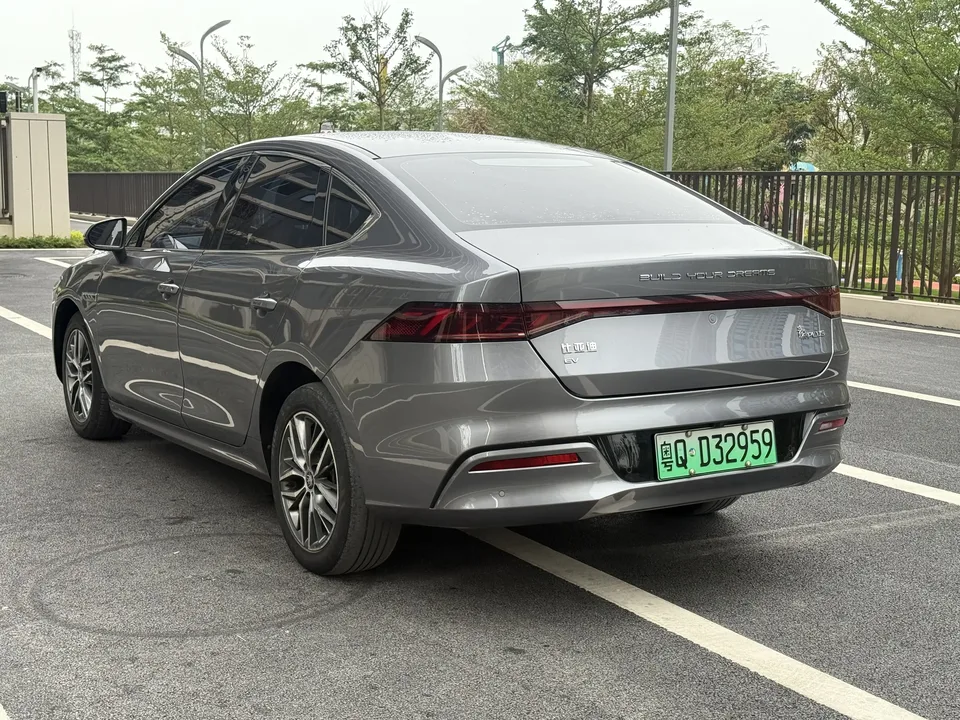 BYD Qin PLUS EV Qin PLUS EV 2021 400KM Luxury Edition 2023 — thumbnail 4