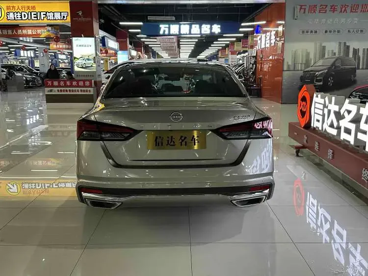 Nissan Altima Teana 2022 2.0L XL-Upr Premium Edition 2024 — thumbnail 2