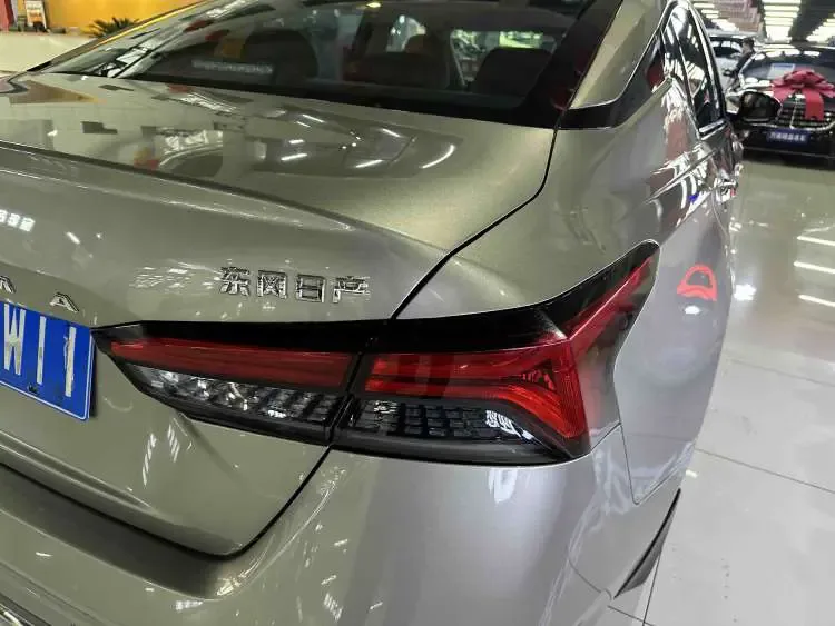 Nissan Altima Teana 2022 2.0L XL-Upr Premium Edition 2024 — thumbnail 3