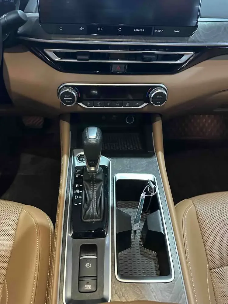 Nissan Altima Teana 2022 2.0L XL-Upr Premium Edition 2024 — thumbnail 4