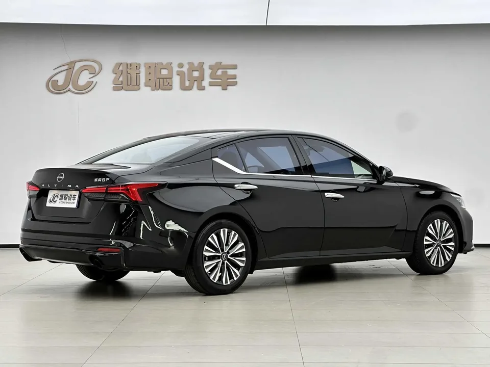 Nissan Altima Teana 2.0L XL-TLS Enjoy Edition 2023 — миниатюра 2