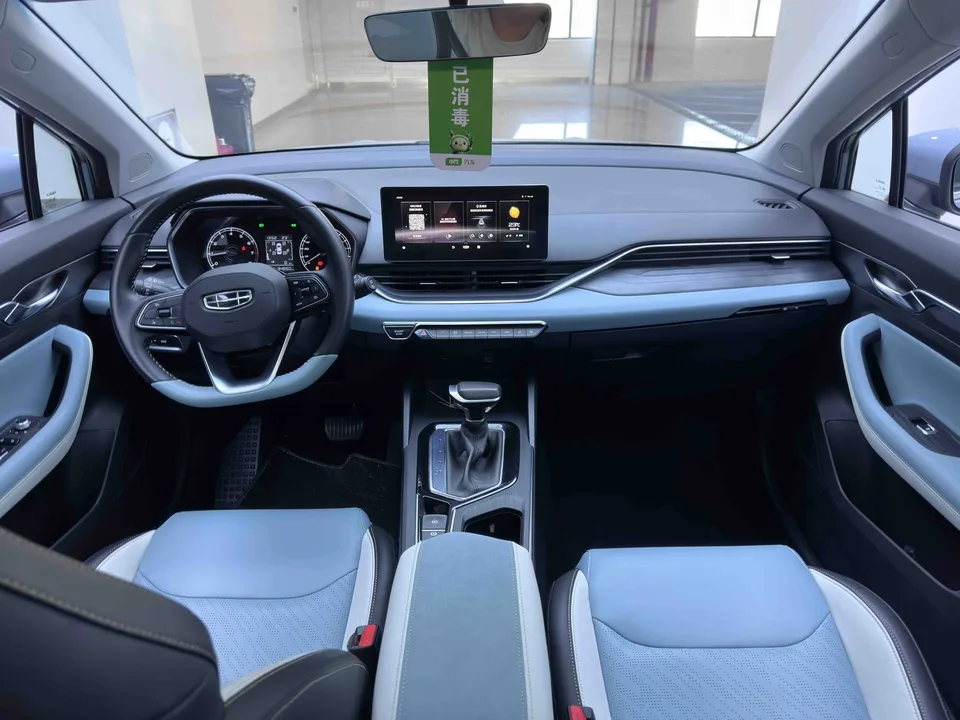 Geely Emgrand S 1.4T CVT Crossover Player Edition 2022 — миниатюра 4