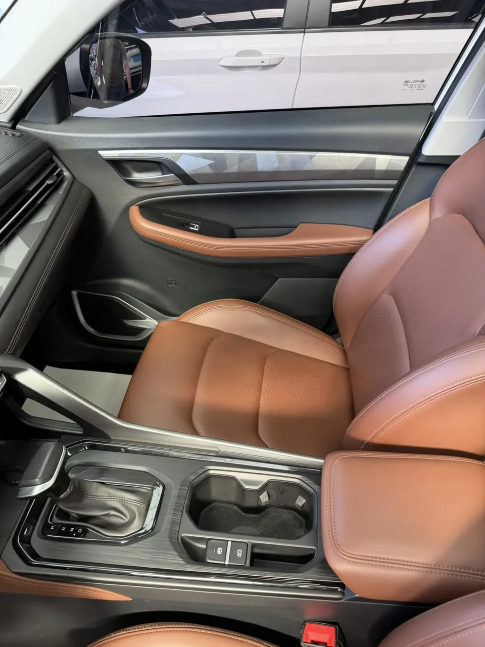 Geely Vision X6 Vision X6 2021 PRO 1.4T Automatic Premium 2022 — thumbnail 3