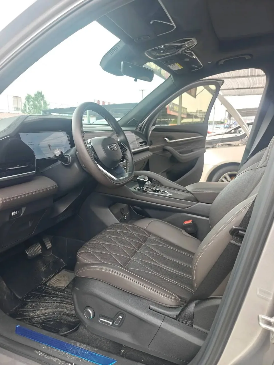 Geely Monjaro 2.0TD DCT EVO two-wheel drive 2025 — миниатюра 4