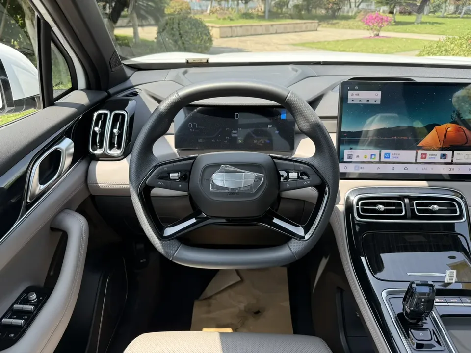 Geely Atlas L fourth generation 1.5TD DCT starts 2026 — миниатюра 4