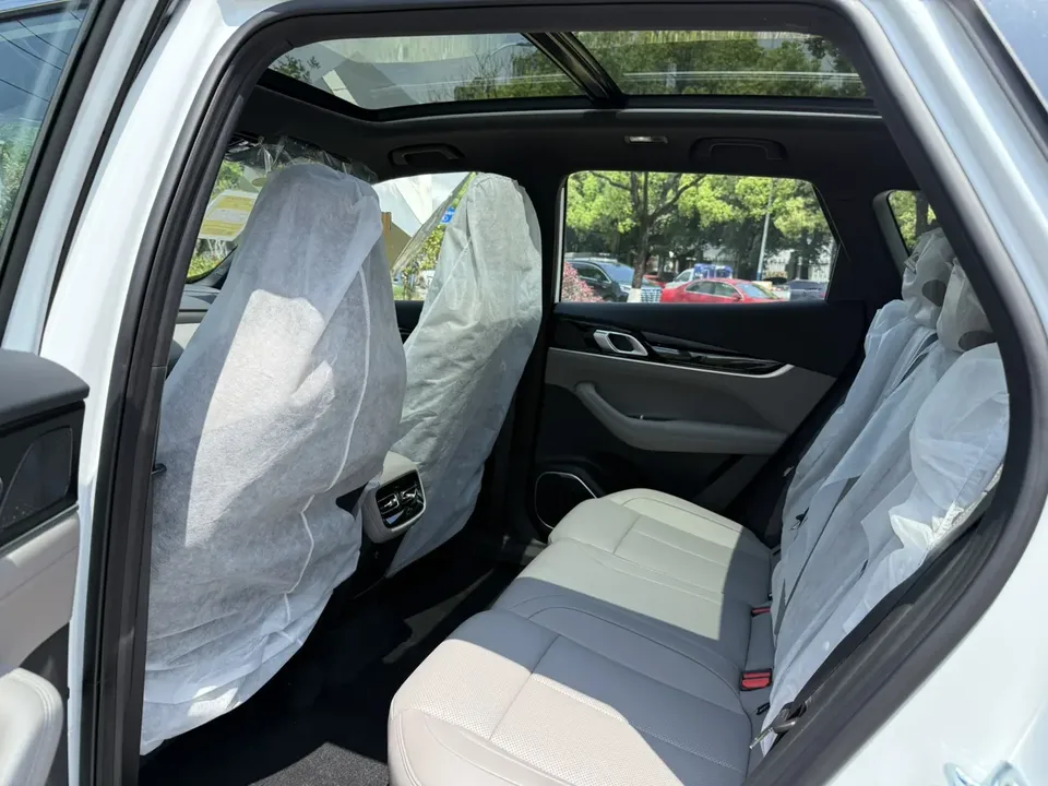 Geely Atlas L fourth generation 1.5TD DCT starts 2026 — миниатюра 5