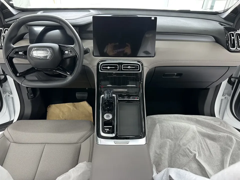 Geely Atlas L fourth generation 1.5TD DCT starts 2026 — миниатюра 4