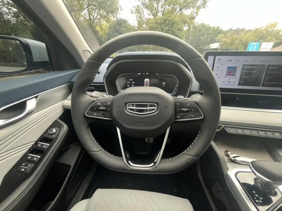 Geely Xing Rui 2.0T luxury model+ 2022 — миниатюра 4