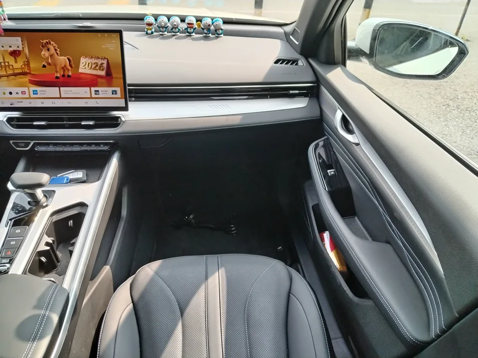 Geely Xing Rui 1.5T Dongfangyao Jinghong Edition+ 2025 — миниатюра 4