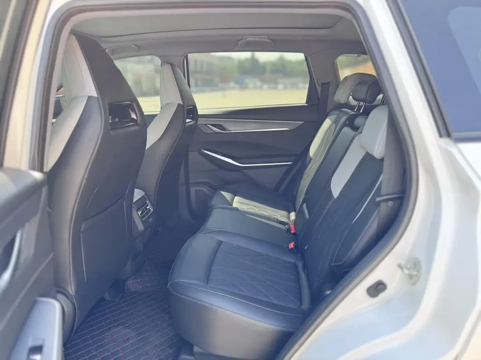 Changan CS75PLUS third generation champion version 2.0T automatic intelligent driving powerful engine 2024 — миниатюра 4