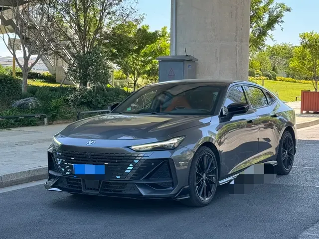 Changan UNI-V 2024