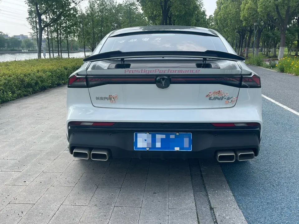 Changan UNI-V 1.5T Premium Sports Edition 2024 — thumbnail 2