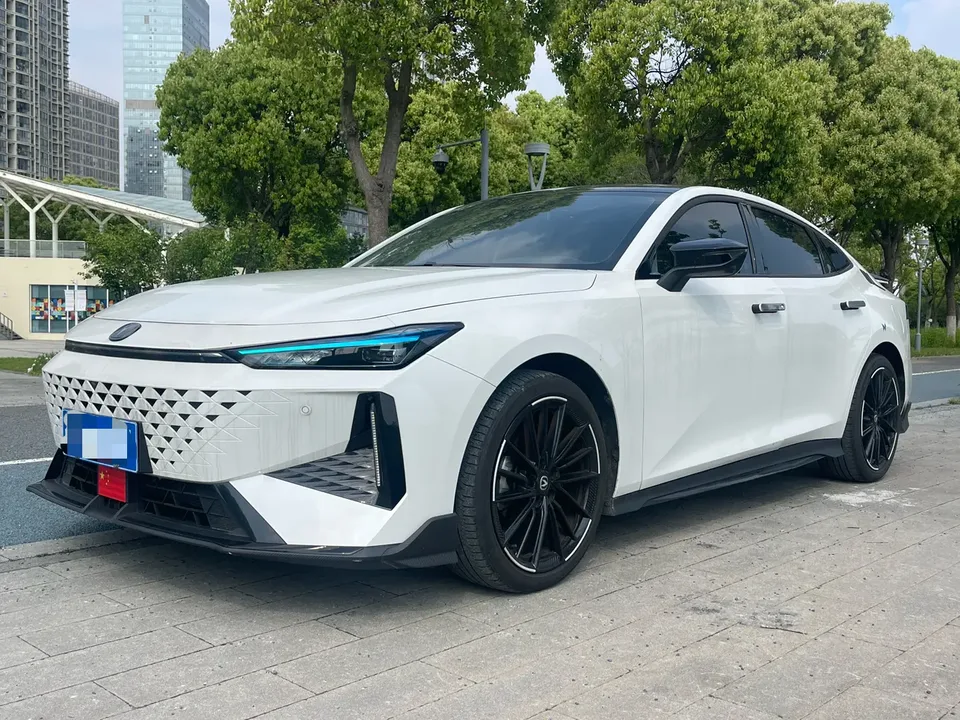 Changan UNI-V 2024