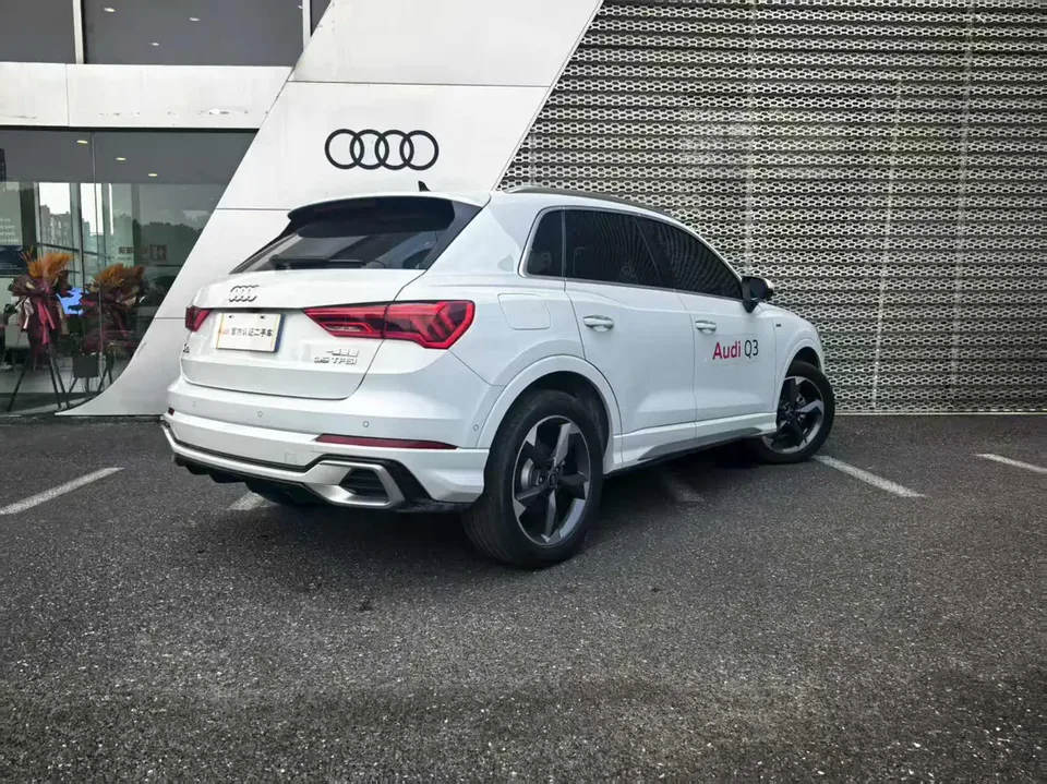 Audi Q3 Audi Q3 2024 35 TFSI Fashion Dynamic Edition 2024 — миниатюра 5