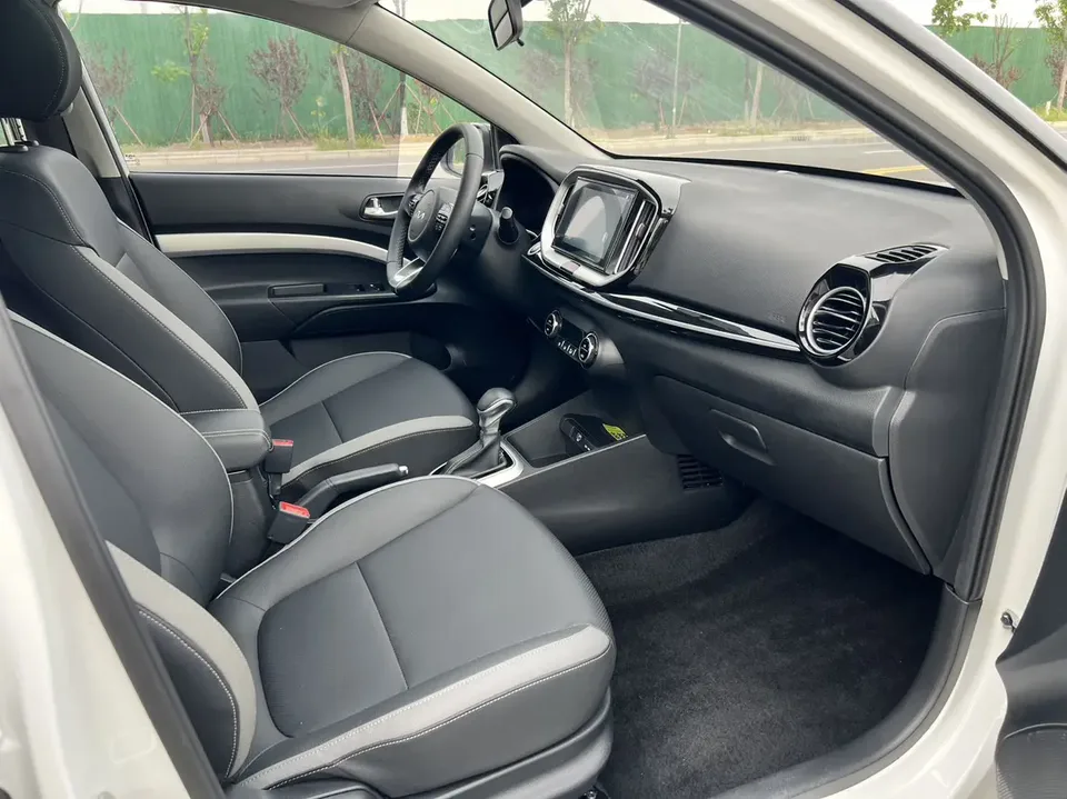 Kia KX1 Yipao 2021 1.4L CVT fun sunroof model 2022 — thumbnail 3