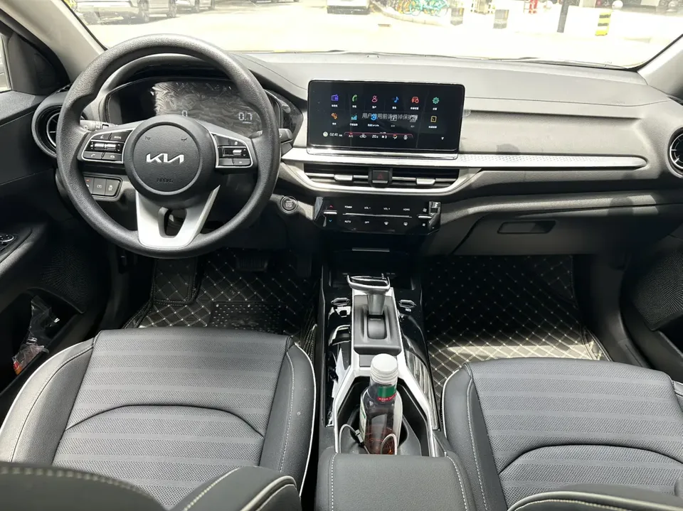 Kia K3 1.5L IVT Comfort Premium Edition 2026 — миниатюра 3